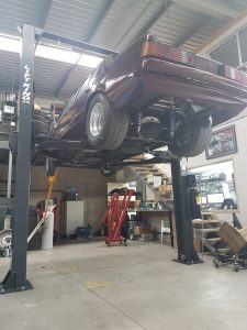 2 Post Car Hoist